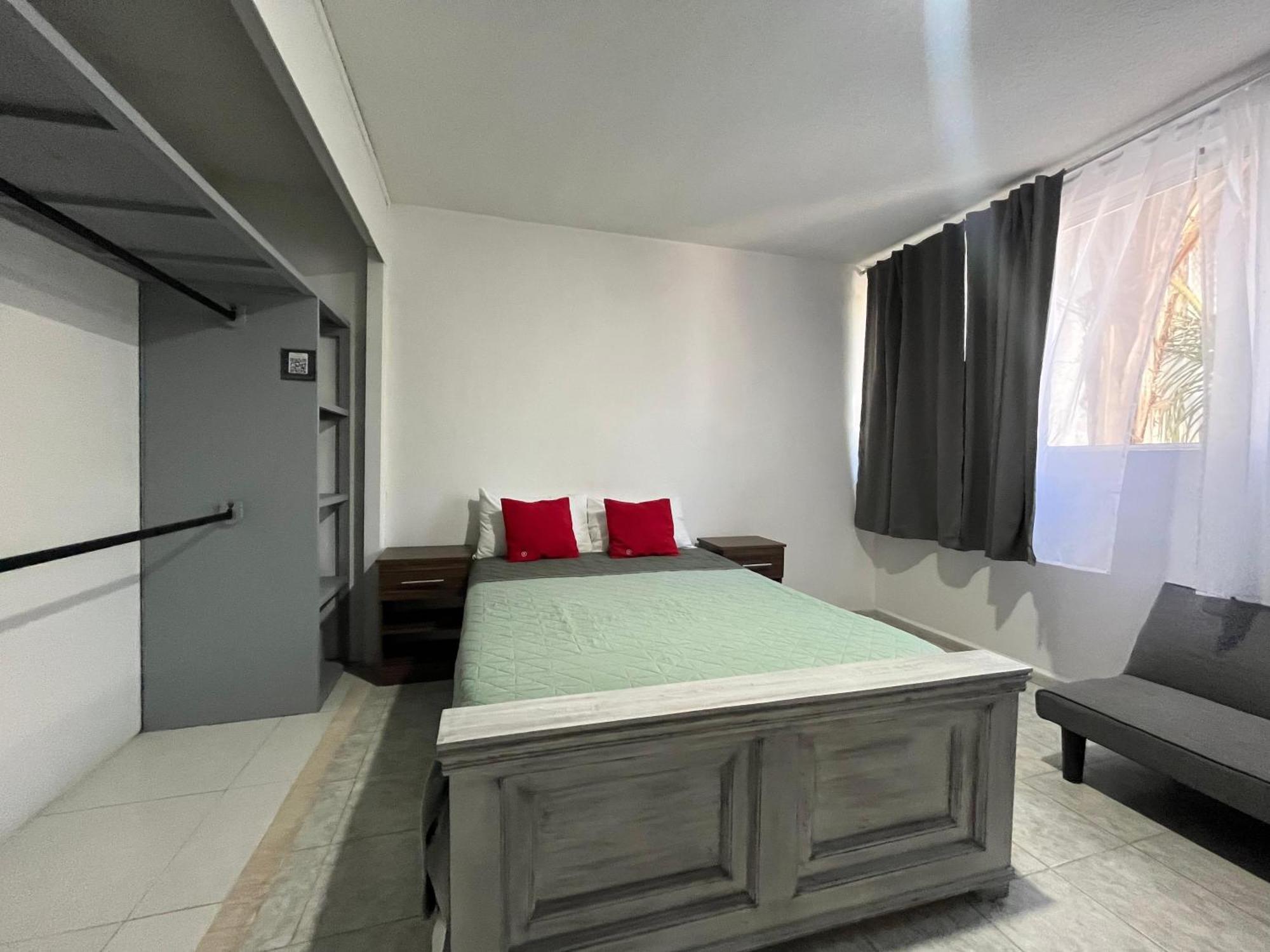 8 Venator House Boutique Apartment Leon Exterior photo